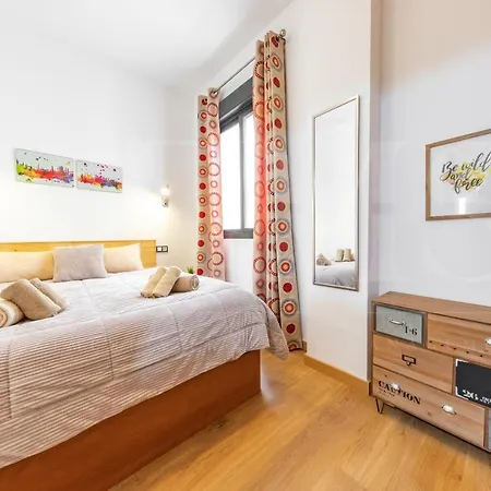 Cozy Flat With Common Pool & Parking - Center By Rems Apartment Malaga Exterior photo