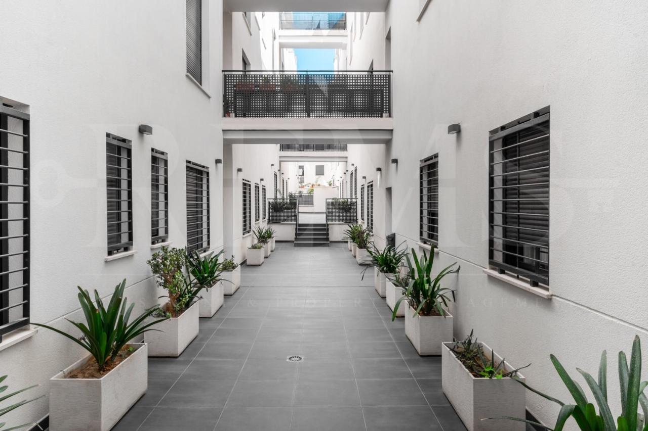 Apartment Cozy Flat With Common Pool & Parking - Center By Rems Malaga